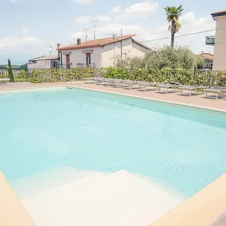 Tra Le Vigne Di Peschiera - Italian Homing * بسكييرا ديل غاردا